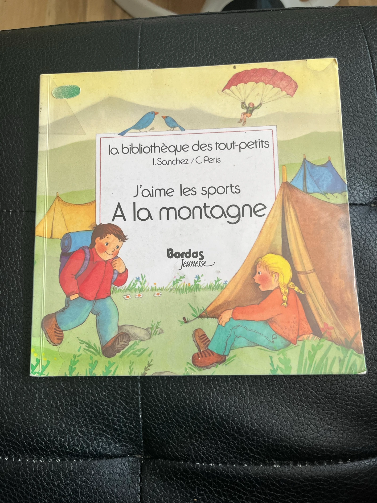 Livre vintage j’aime les sports à la montagne 